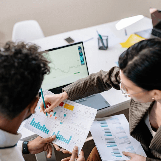 Orélyons performance analytics illustration